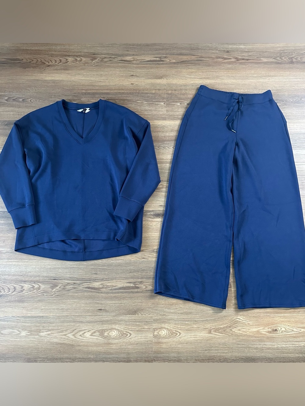 Spanx Air Essentials Navy Blue 2 Piece Set Large Wide Leg Pant V-Neck Tunic EUC